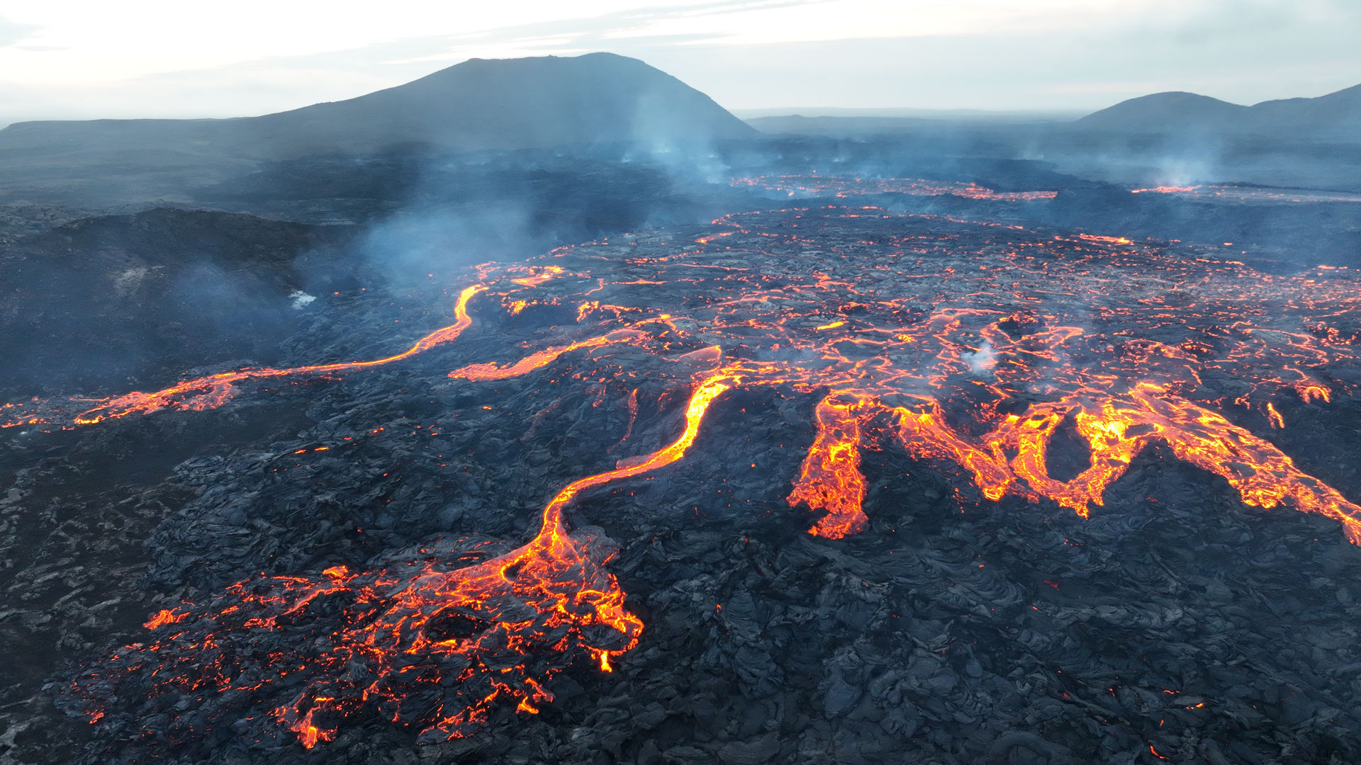 Lava See Grindavik Juni 2024