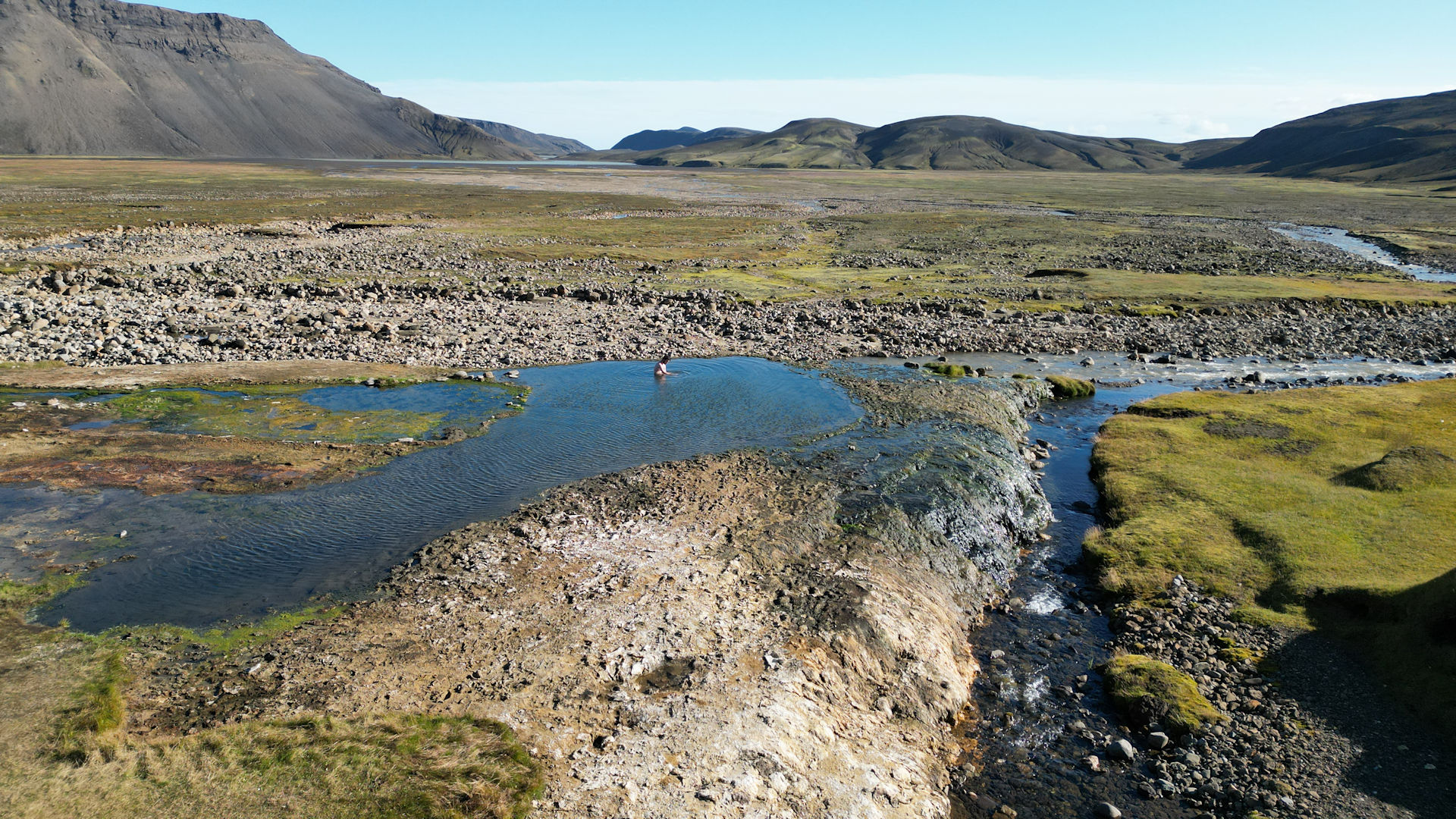 Strutslaug Island