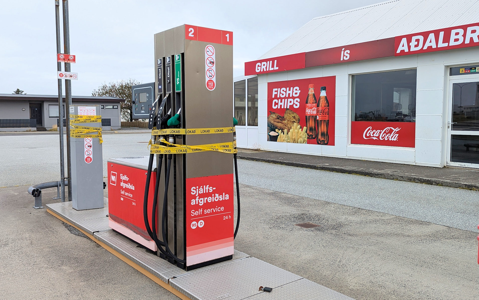 Geschlossene N1 Tankstelle in Grindavik