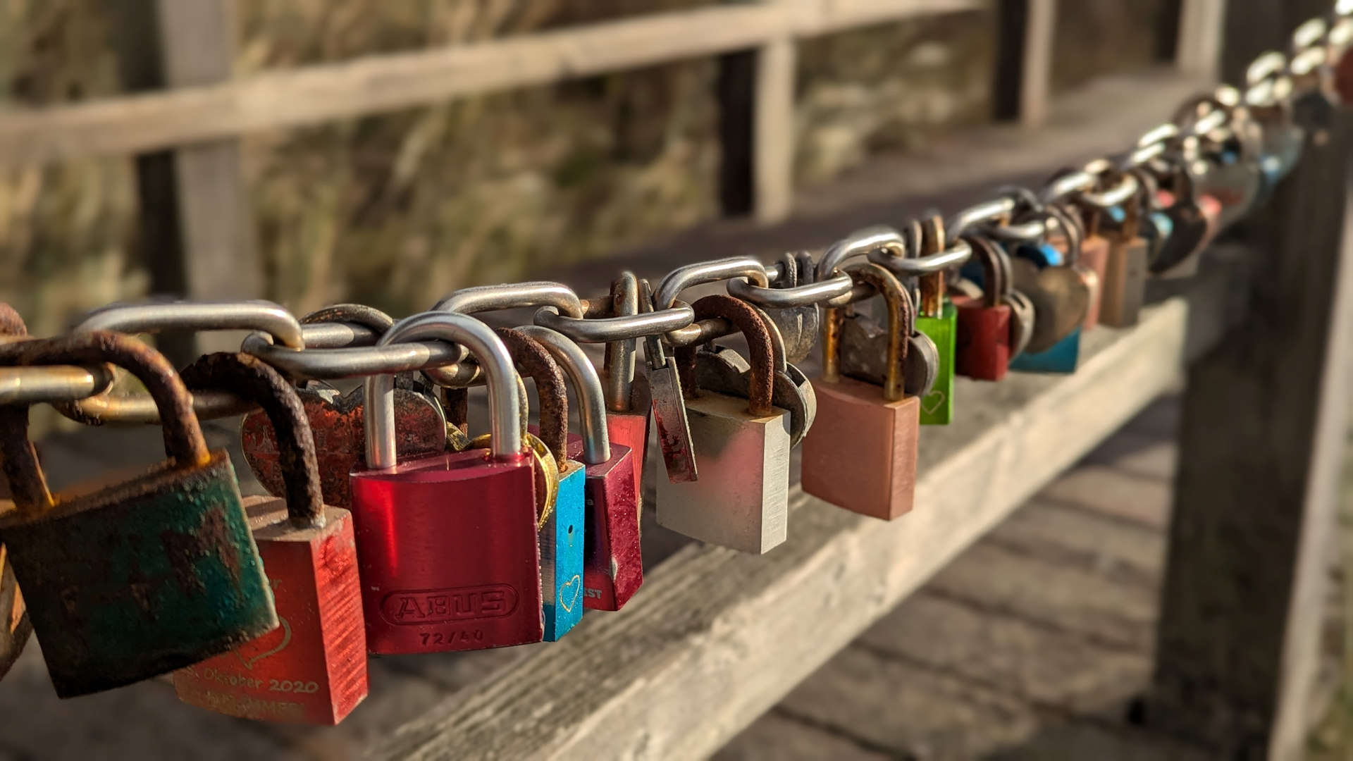 Kette mit Liebes Schlössern 